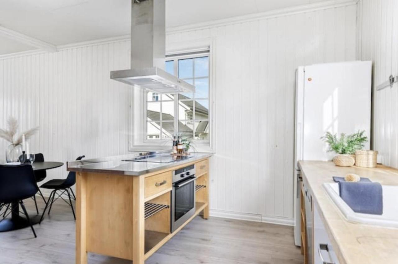 Lys Og Sentral Leilighet Med Terrasse Og Hage Apartment Lillehammer Bagian luar foto